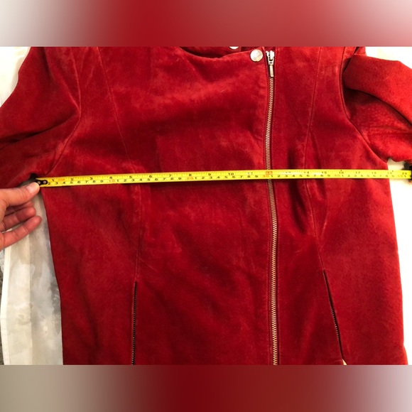 ALFANI. Red, suede jacket. Size M. - Picture 9 of 9
